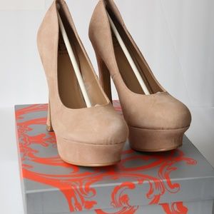 Kelsi Dagger Abrielle